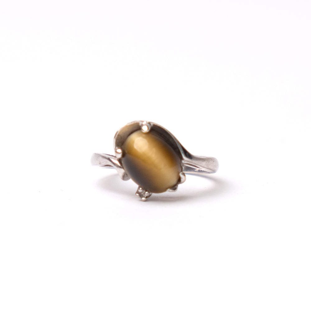 
                  
                    Load image into Gallery viewer, DASON 10K WHITE GOLD TIGERS EYE RING
                  
                