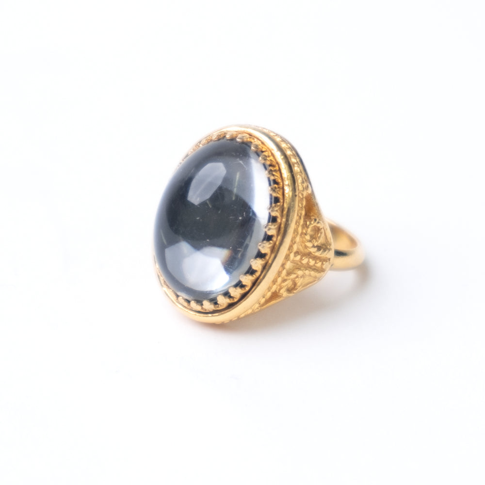 
                  
                    Load image into Gallery viewer, GOLD QUARTZ RING
                  
                