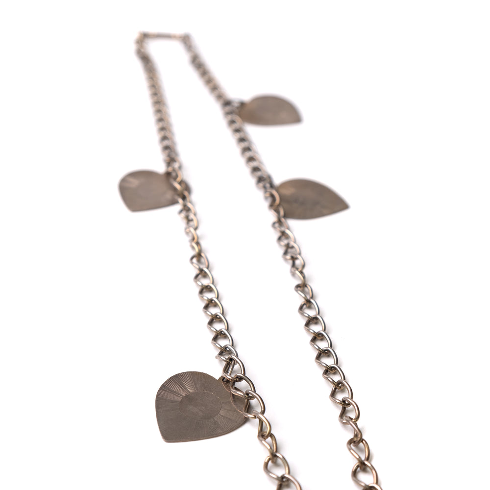 
                  
                    Load image into Gallery viewer, HEART CHARM CHAIN NECKLACE
                  
                
