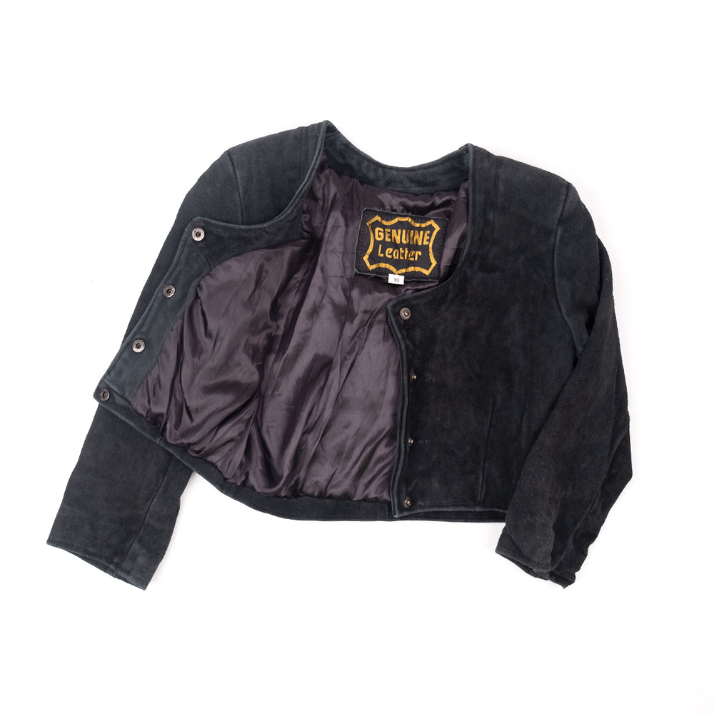
                  
                    Load image into Gallery viewer, BLACK CROPPED SUEDE JACKET
                  
                
