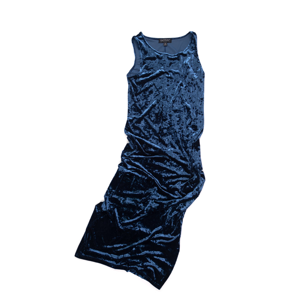 
                  
                    Load image into Gallery viewer, LONG BLUE VELVET DRESS
                  
                