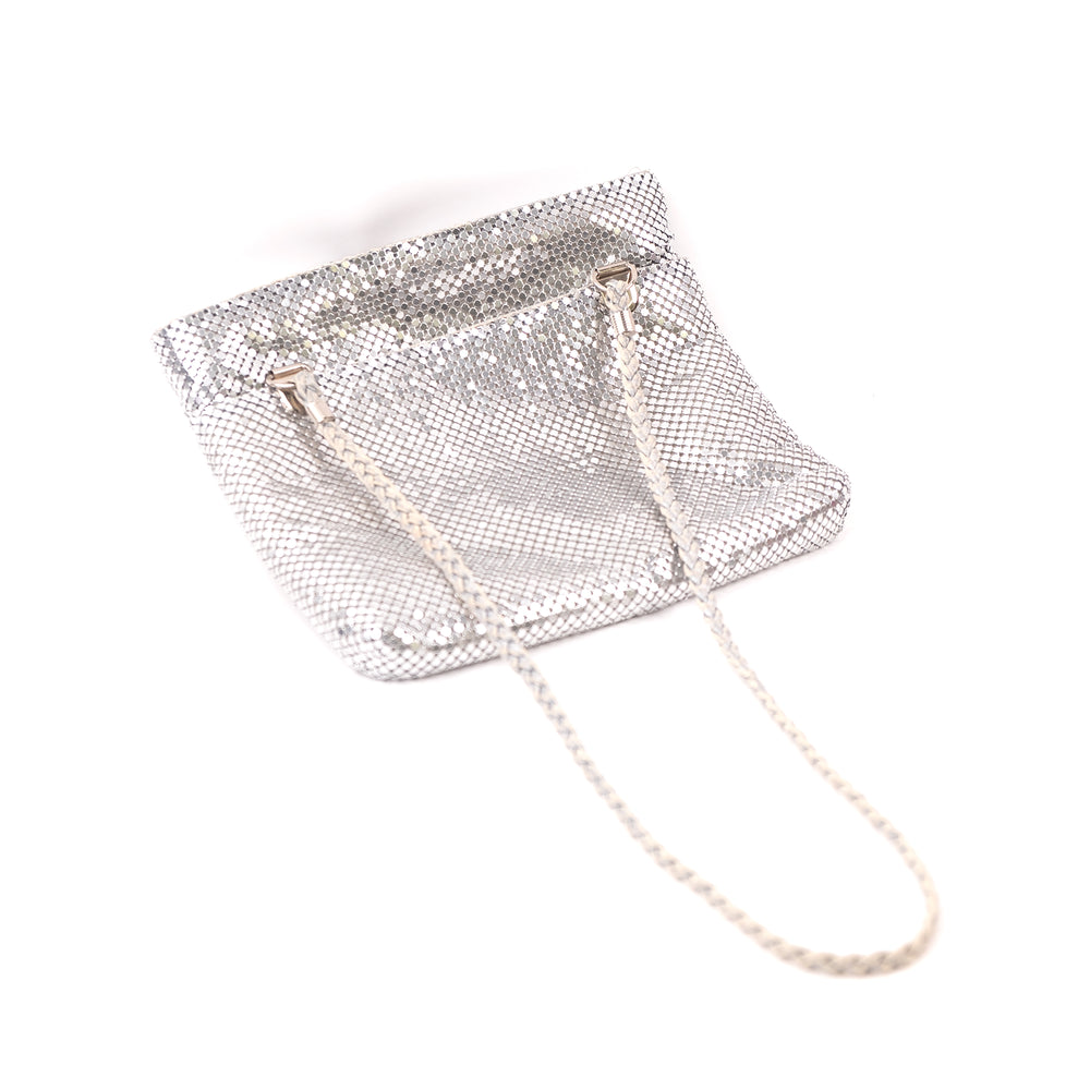 
                  
                    Load image into Gallery viewer, SILVER METAL MESH PURSE
                  
                