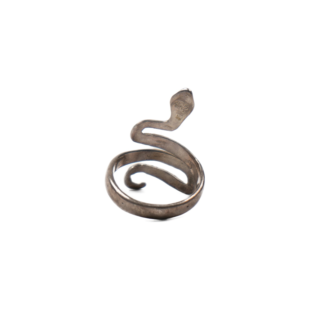 
                  
                    Load image into Gallery viewer, SILVER SNAKE RING
                  
                